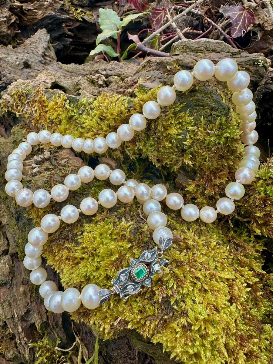 Art Deco Necklace In Cultured Pearls, Silver And Gold, Emerald And Small Diamonds – 1930s-photo-3