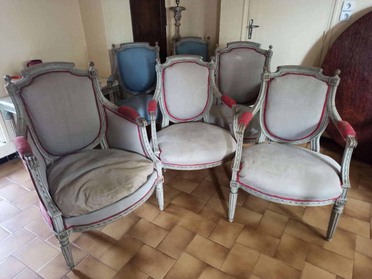 Louis XVI Period Living Room From The 18th Century In Gray Lacquered Wood