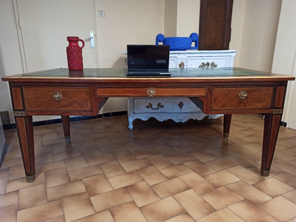 Grand Bureau Louis XVI