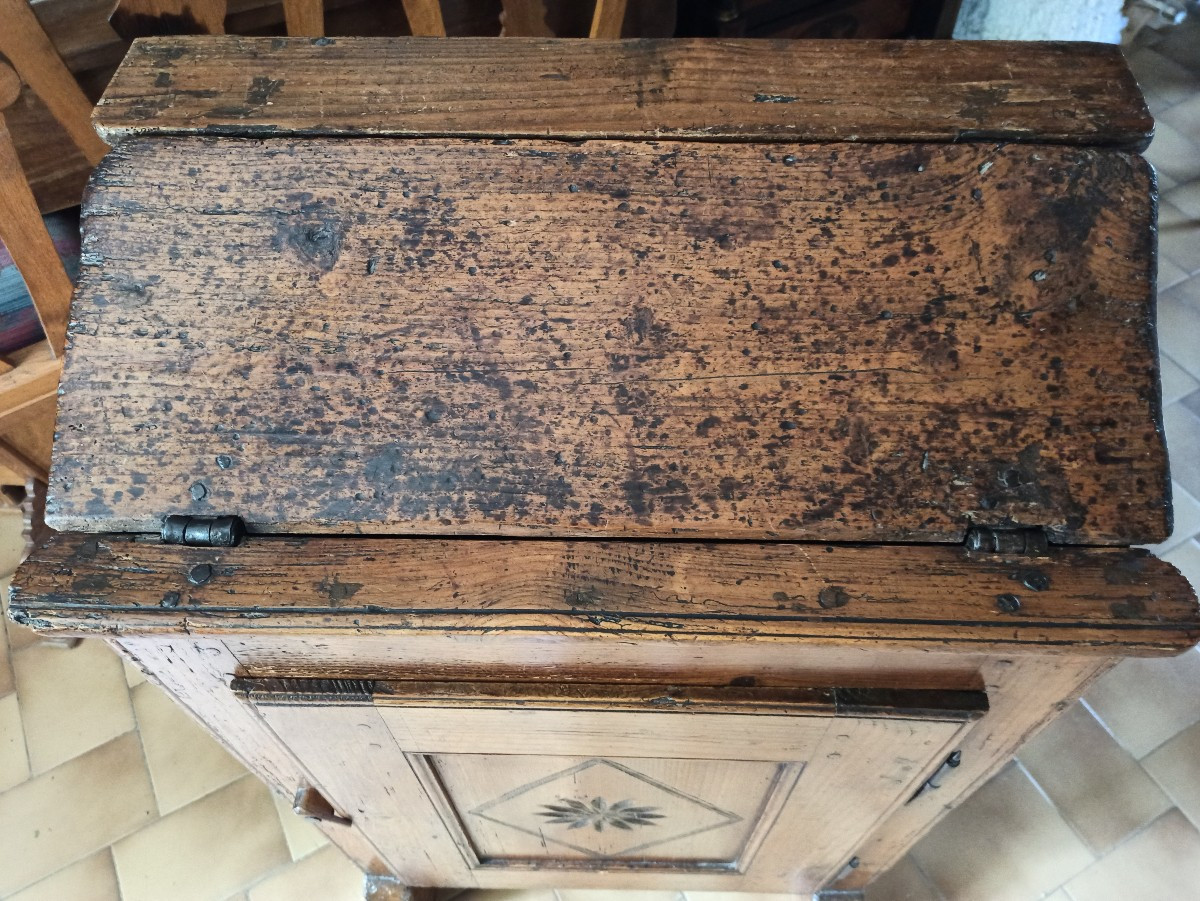 Small Piece Of Swiss Pine Furniture Queyras Hautes-alpes 18th Century-photo-3