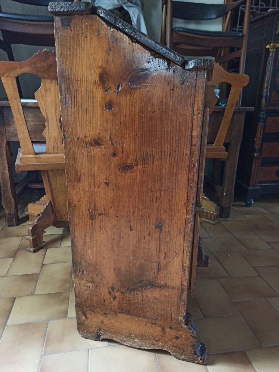 Small Piece Of Swiss Pine Furniture Queyras Hautes-alpes 18th Century-photo-3