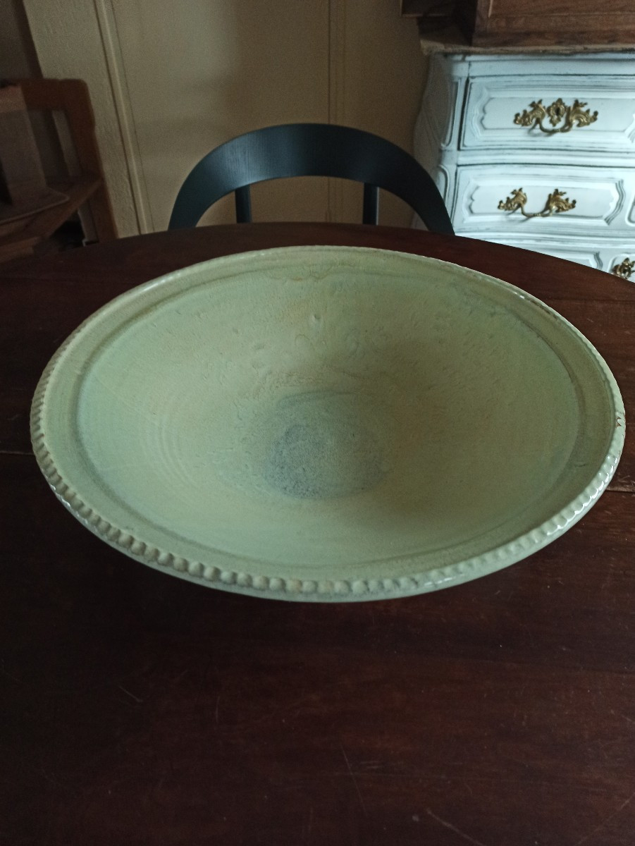 Importante coupe centre de table en grès vert céladon 