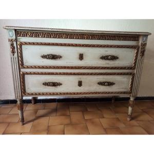 Commode sauteuse en bois laqué de style Louis XVI