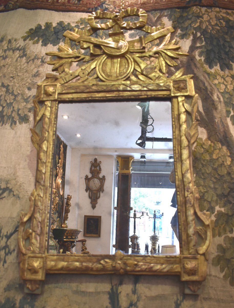 Miroir à Fronton "Aux Attributs De La Musique" En Bois sculpté Et Doré Epoque Louis XVI XVIII ème -photo-1