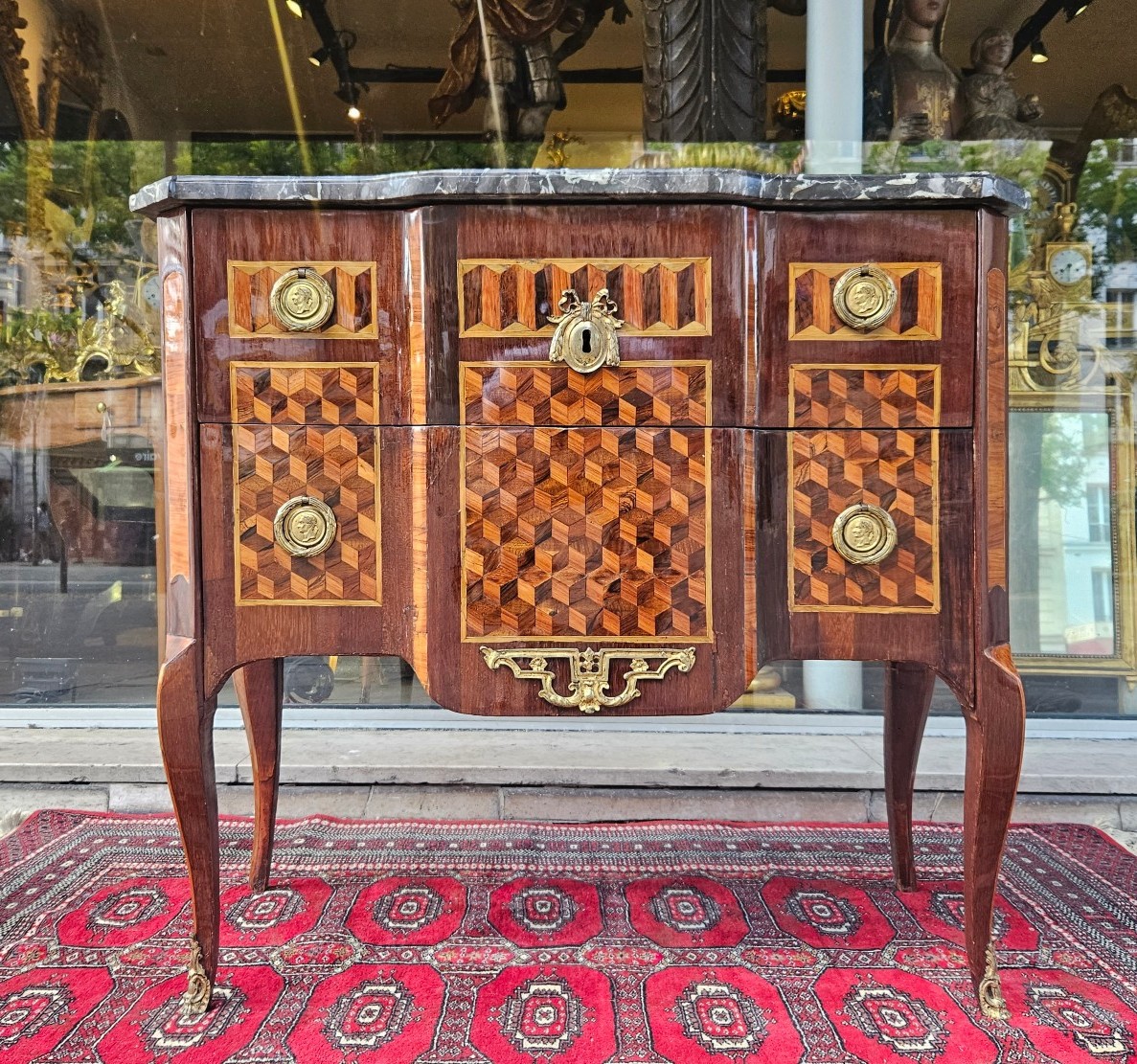Commode En Marqueterie Cube Epoque Transition XVIII ème