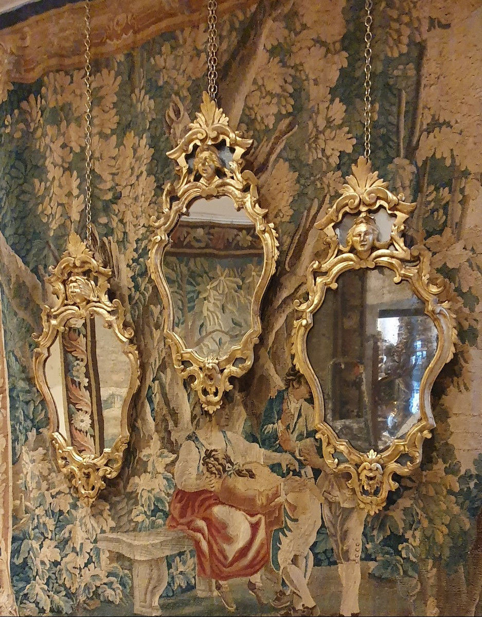 Suite De Trois Miroirs Vénitiens En Tilleul Sculpté Et Doré XVIII ème -photo-1