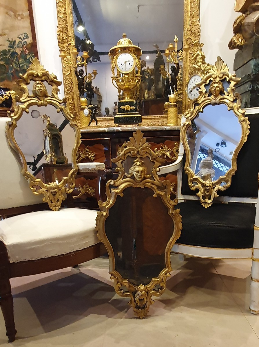 Suite De Trois Miroirs Vénitiens En Tilleul Sculpté Et Doré XVIII ème -photo-5