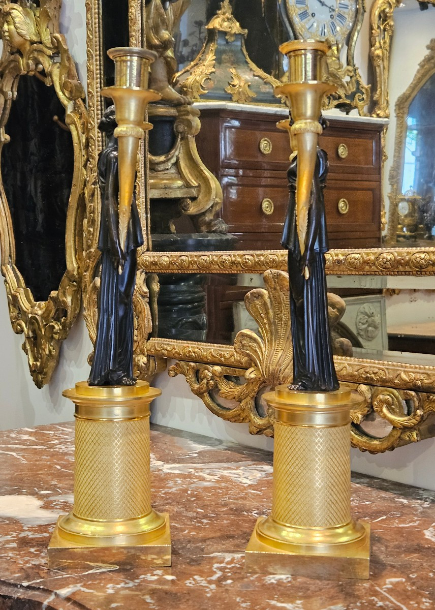 Paire De Candélabres "Aux Vestales" Epoque Empire Début XIX ème -photo-1