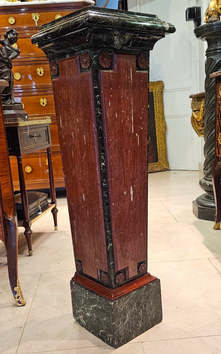 19th-century Napoleon III-era Carved Marble Casing -photo-2