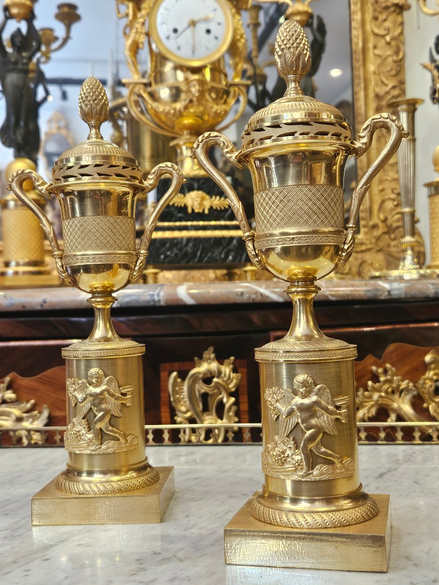 Paire De Cassolettes Bougeoirs En Bronze Doré Epoque Charles X XIX ème