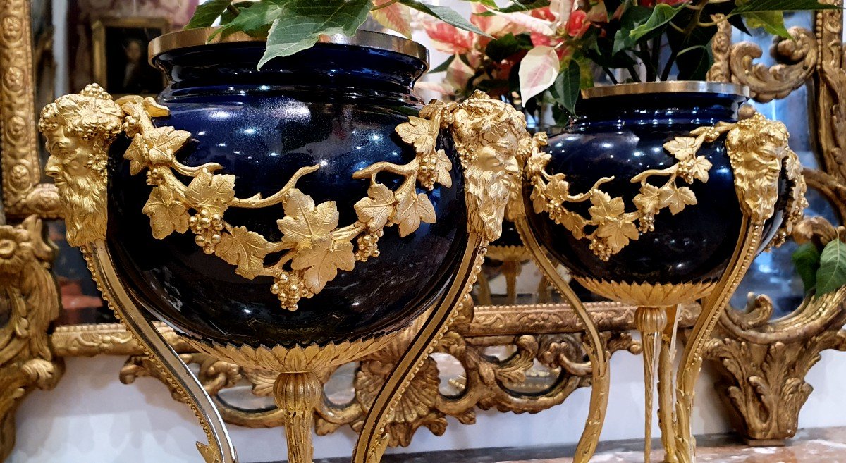 Paire De Vases De Style Louis XVI En Porcelaine Et Bronze Doré Epoque Napoléon III XIX ème-photo-2