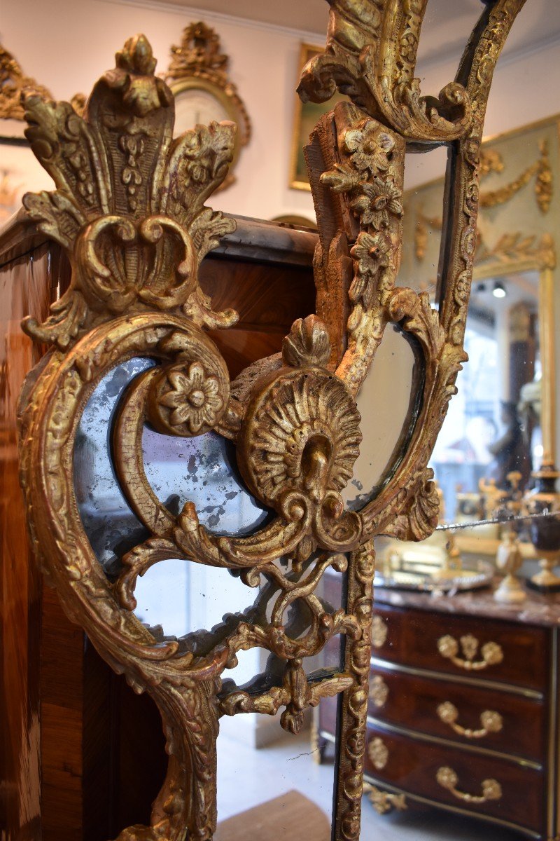 Important Miroir A Parecloses En Bois Sculpté Et Doré Epoque Régence Début XVIII ème-photo-4