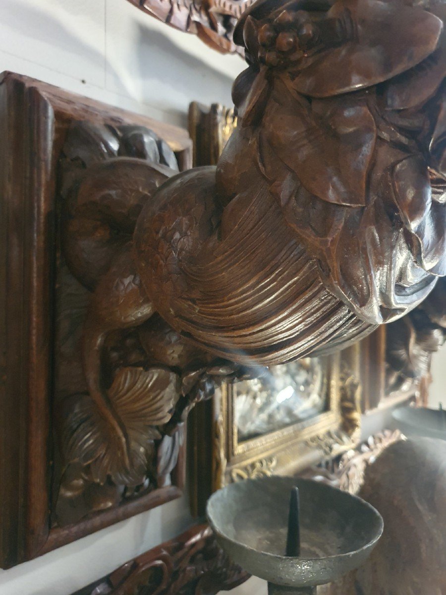 Torcheres In Sconces Decorated With Mermaids-photo-1