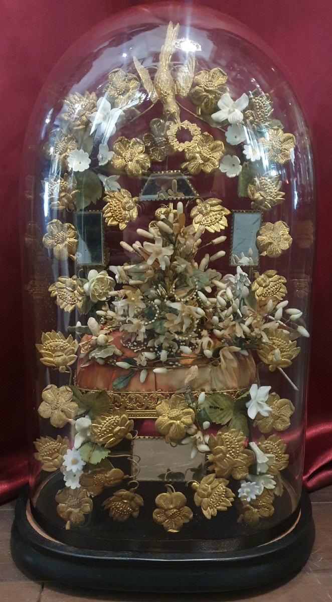 Napoleon III Wedding Globe With Oval Mirror Base, Crown And Bouquet.