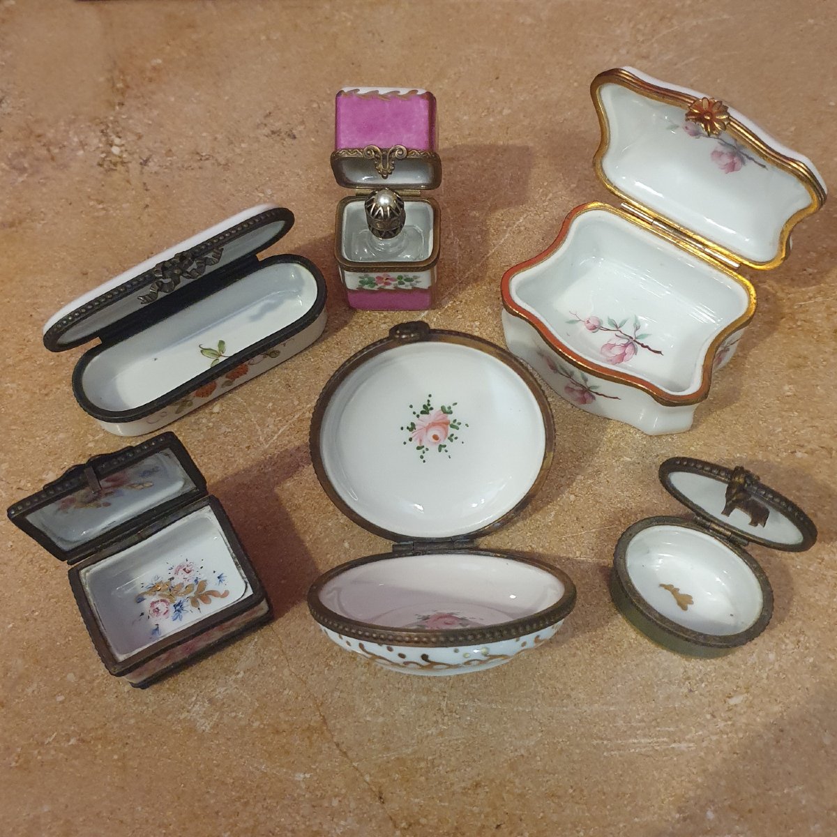 Collection de Six boîtes miniatures en porcelaine – XXᵉ siècle-photo-2