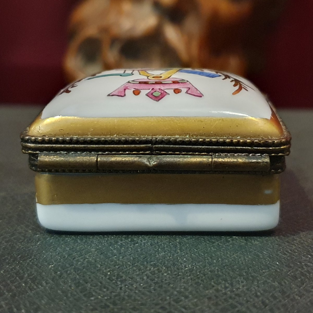 Miniature Porcelain Box With Masonic Decoration, Late 19th / Early 20th Century-photo-4