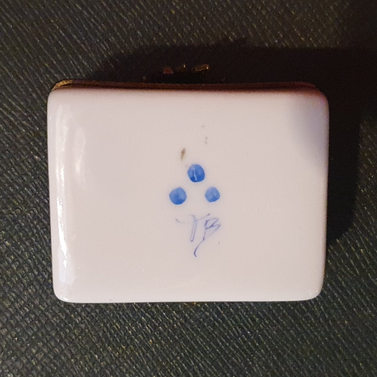 Miniature Porcelain Box With Masonic Decoration, Late 19th / Early 20th Century-photo-2