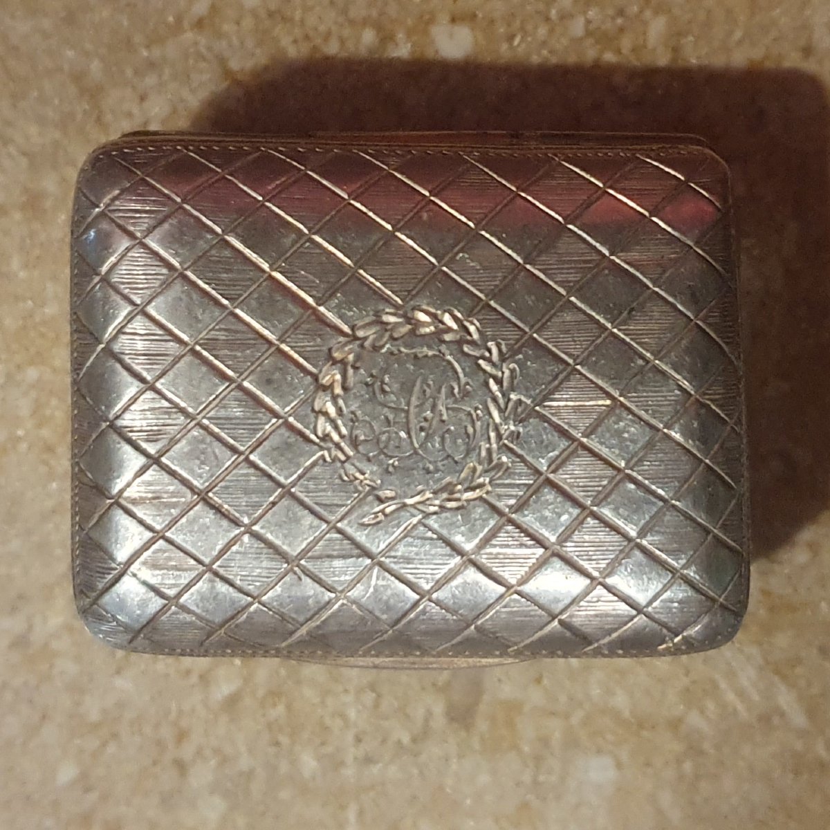 Vinaigrette rectangulaire en argent massif guilloché. Londres, 1800-photo-2