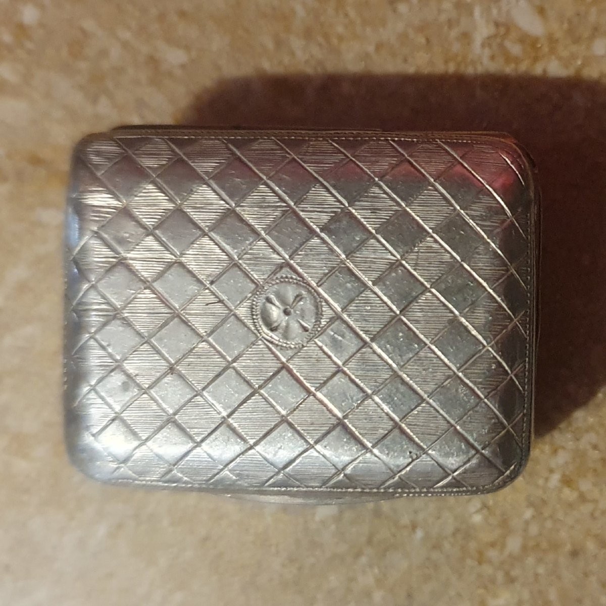Vinaigrette rectangulaire en argent massif guilloché. Londres, 1800-photo-3