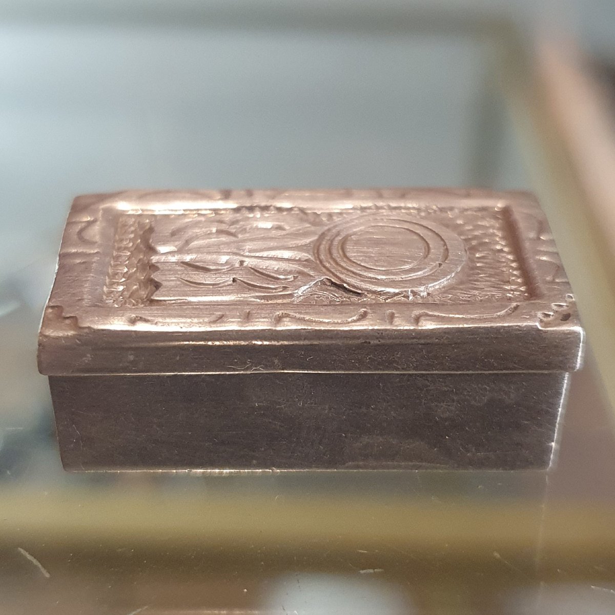 Boîte rectangulaire en argent 925, Mexique (D.F.), à décor d'inspiration précolombienne-photo-2