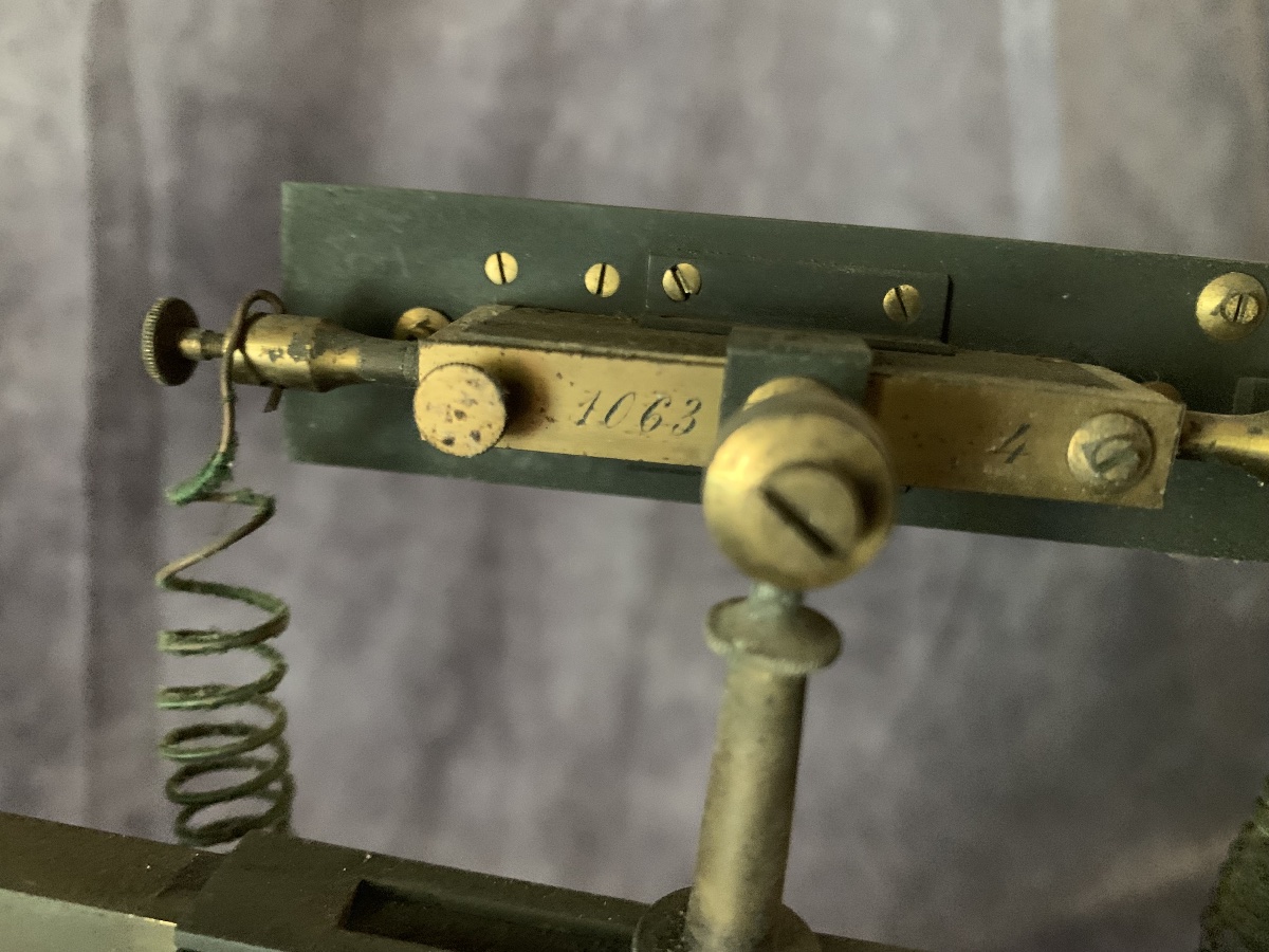 Instrument scientifique ancien pour expériences thermiques, appelé « thermopile », signé Dubosq-photo-2