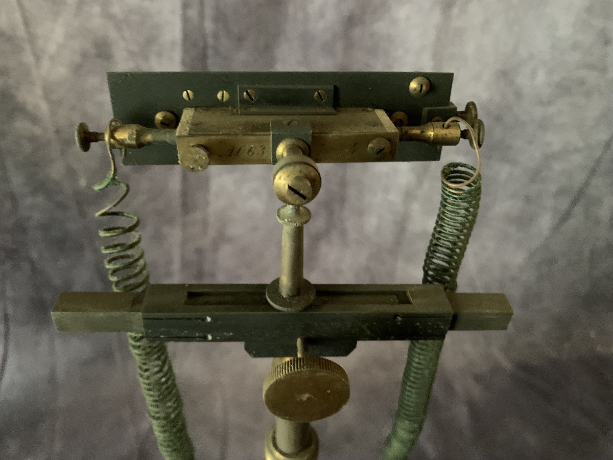 Instrument scientifique ancien pour expériences thermiques, appelé « thermopile », signé Dubosq-photo-3