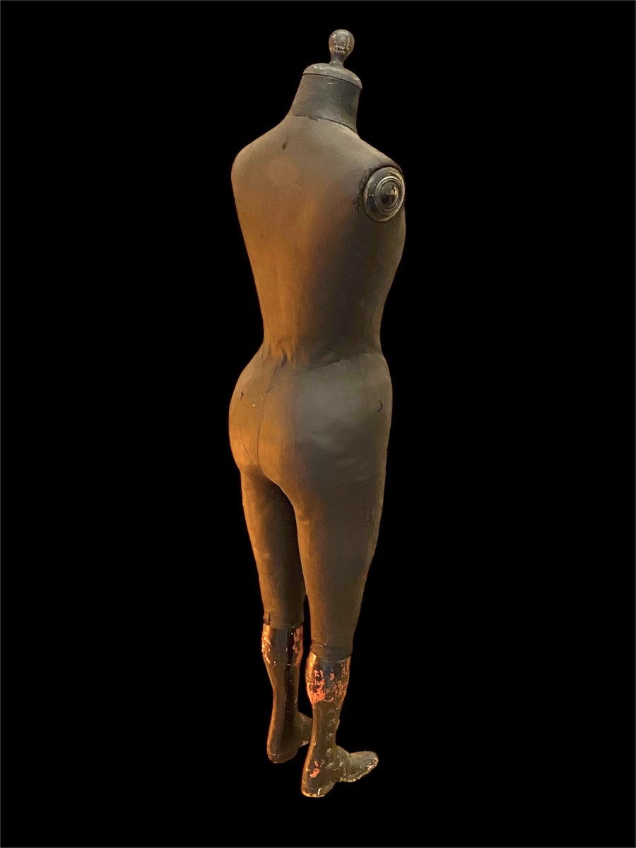 Mannequin iconique  ancien « métaphysique » « dadaïste » représentant un garçon-photo-3