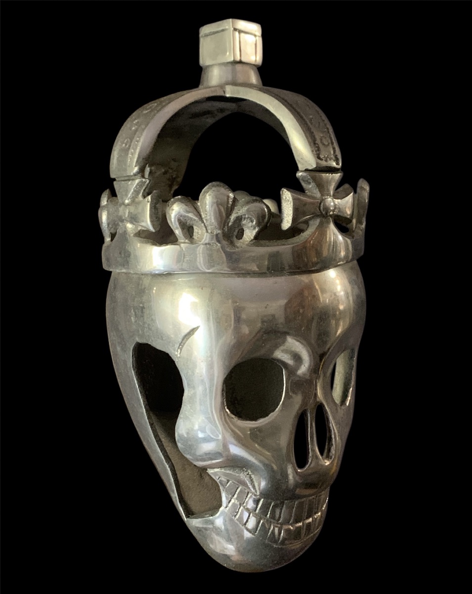 Crâne memento mori comme élément décoratif pour les chapelles funéraires – Italie, début du XXe-photo-2