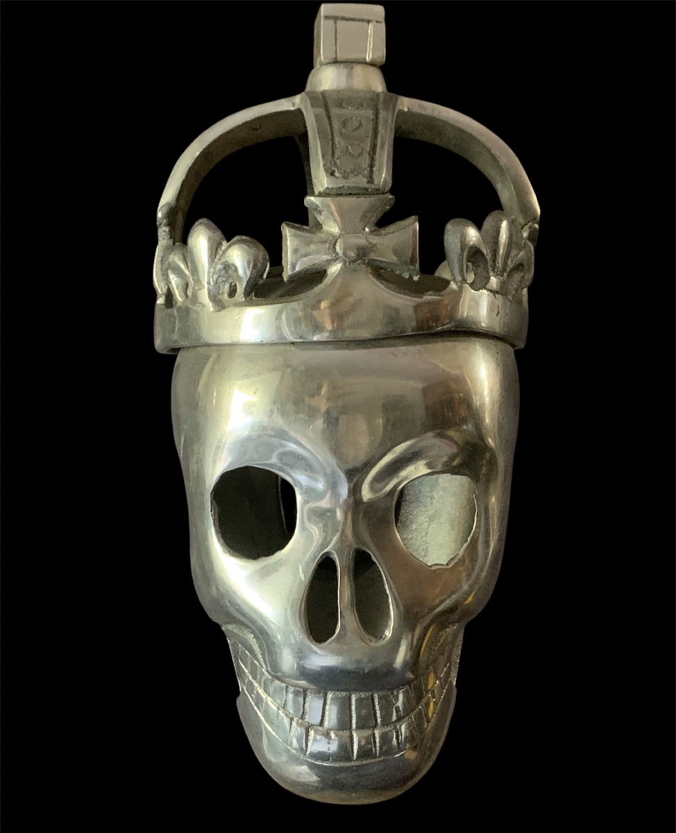 Crâne memento mori comme élément décoratif pour les chapelles funéraires – Italie, début du XXe