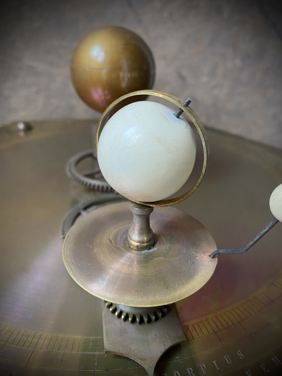 Rare planétarium orrery de table à mécanisme à ressort-photo-6