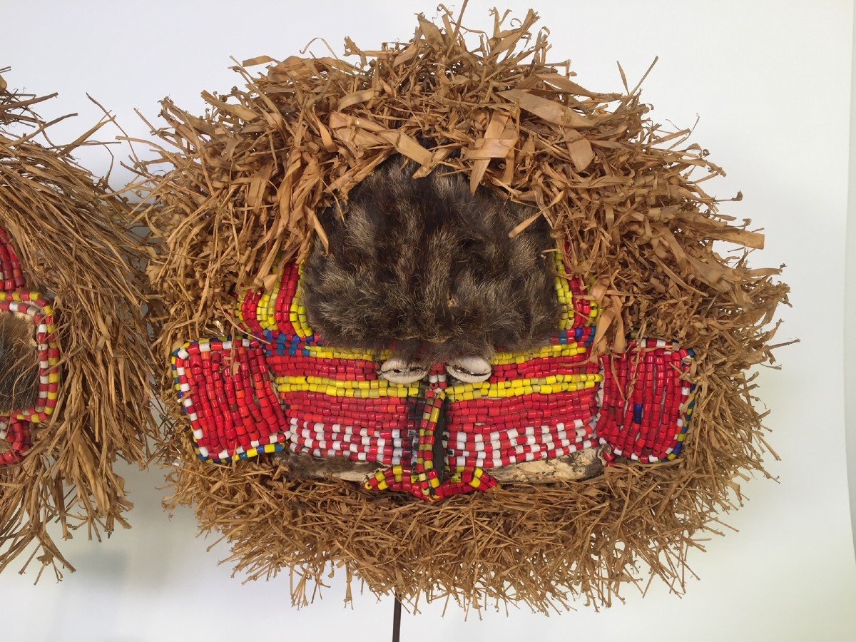 Pair Of African Masks With Beads - Fur And Raffia - Kuba? 1960-photo-2