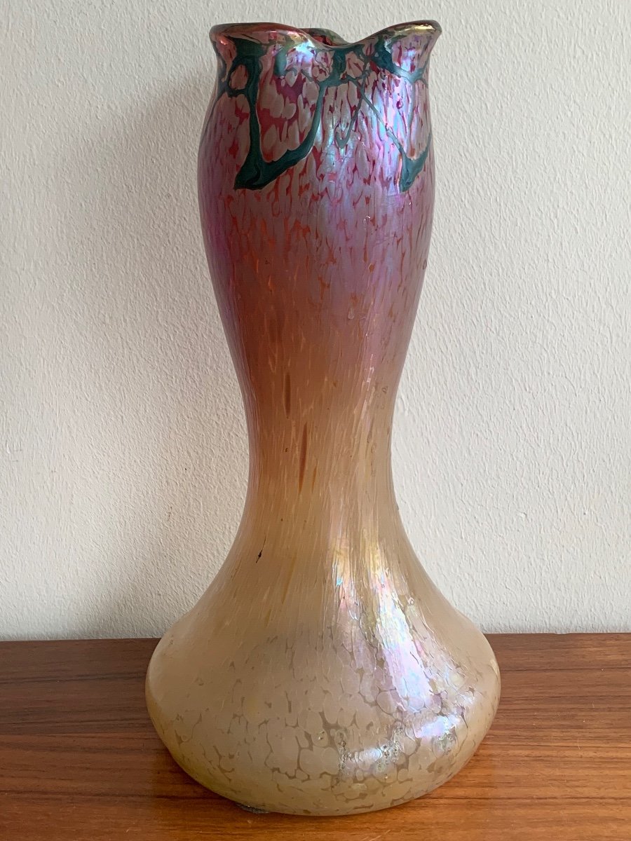 Art Nouveau Vase In Iridescent Glass-photo-4