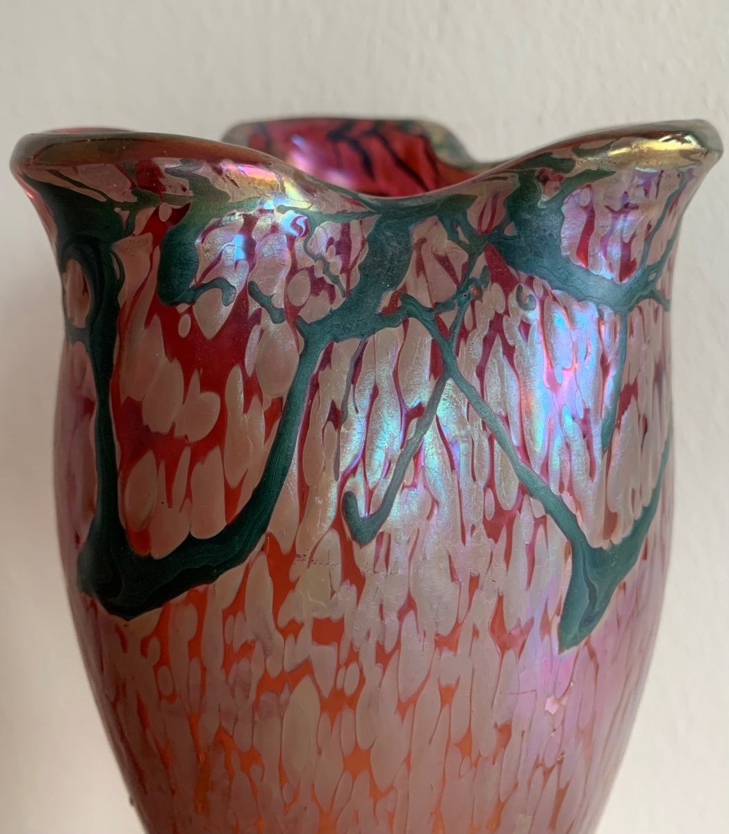 Art Nouveau Vase In Iridescent Glass-photo-2