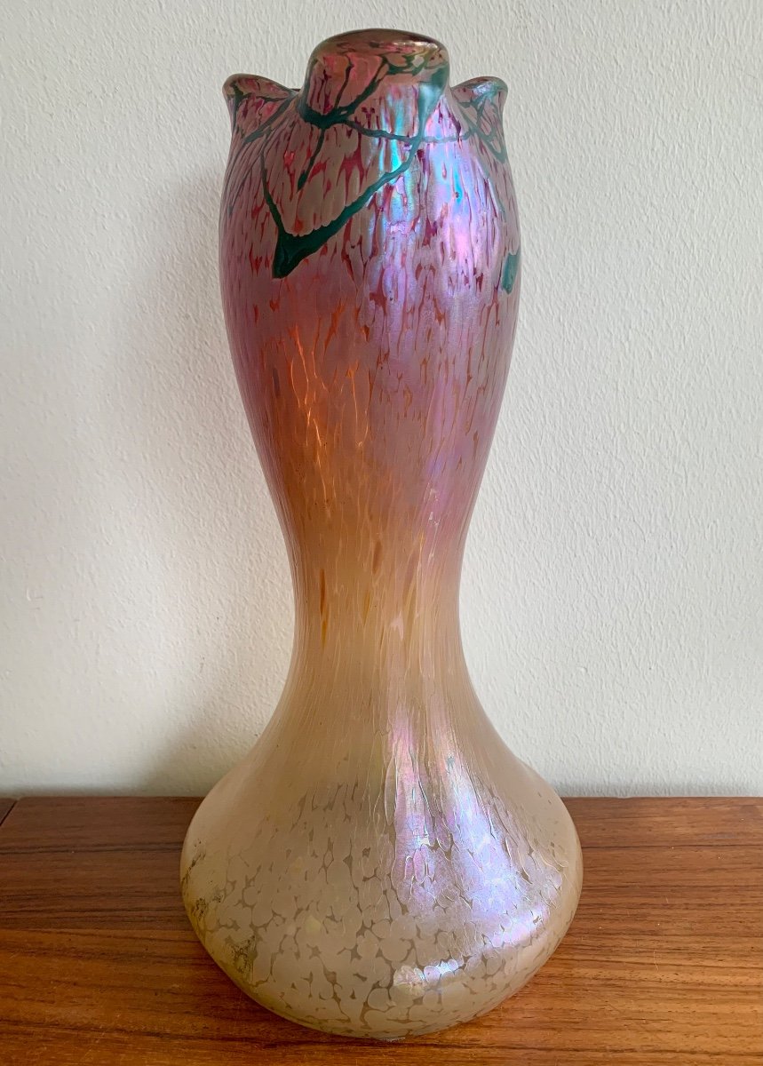 Art Nouveau Vase In Iridescent Glass