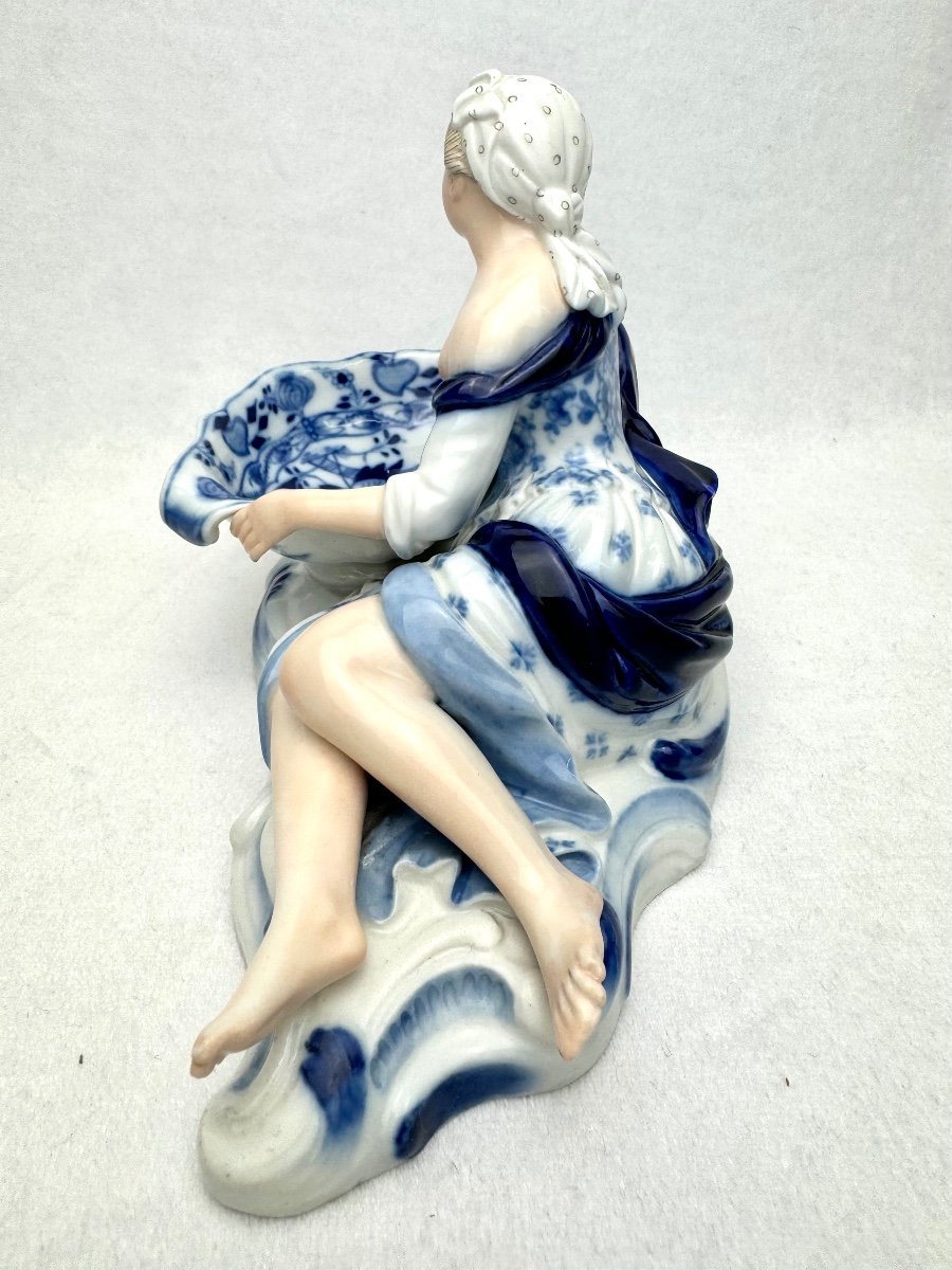 Meissen, Figurine De Dame Conçu Pour Le Sel Et Le Poivre-photo-3