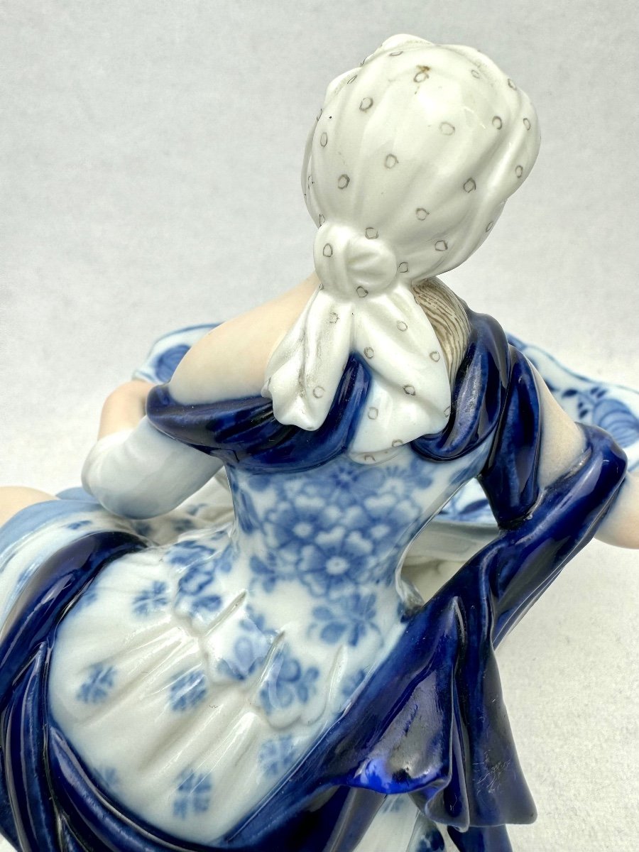 Meissen, Figurine De Dame Conçu Pour Le Sel Et Le Poivre-photo-1