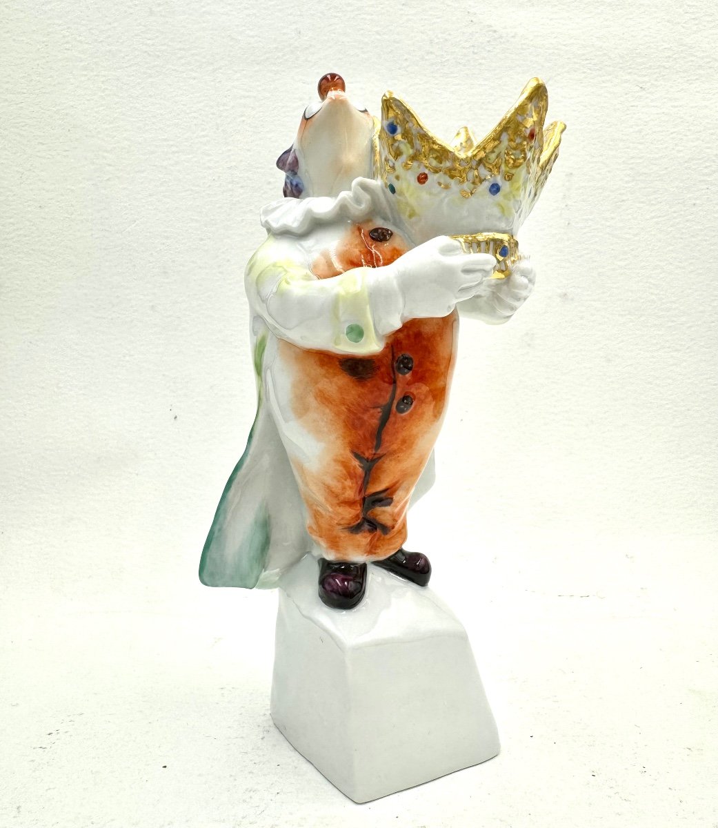 Meissen - Clown Figurine, Crown On Arm By Jörg Danielczyk-photo-2