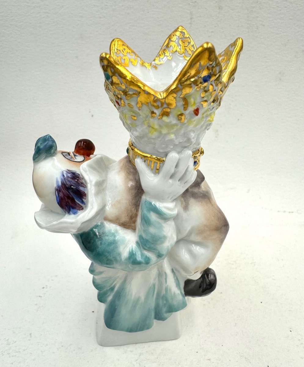 Meissen - Clown Figurine, Crown On Stomach By Jörg Danielczyk-photo-3