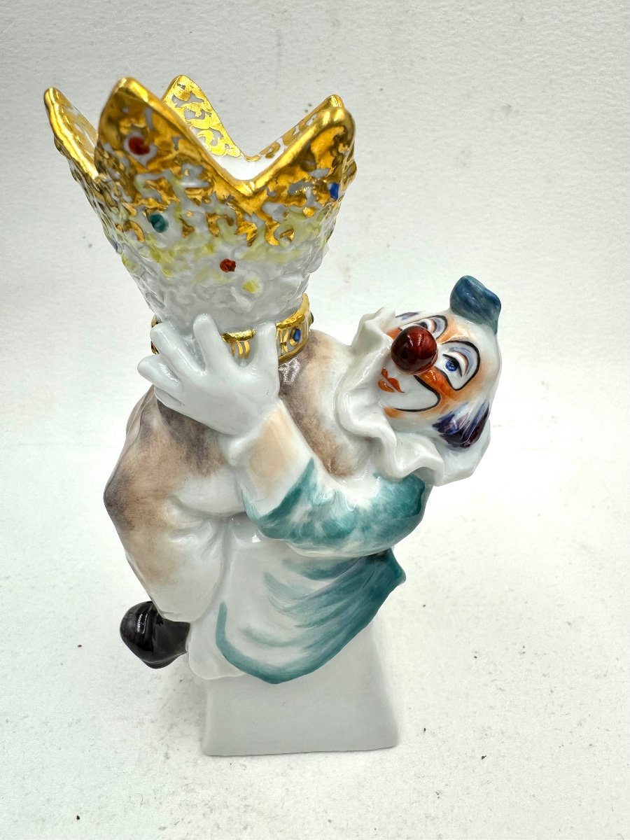 Meissen - Clown Figurine, Crown On Stomach By Jörg Danielczyk