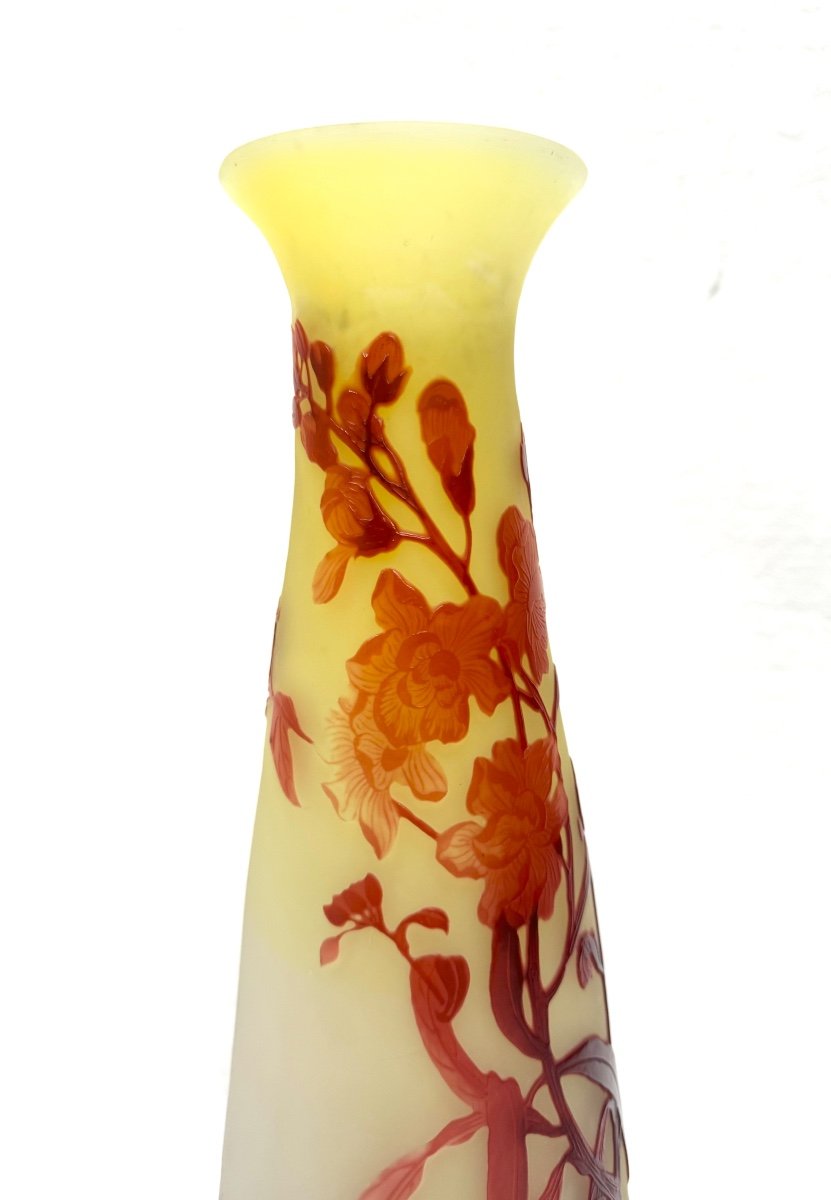 Gallé - Vase Decorated With Red Flowers -photo-3