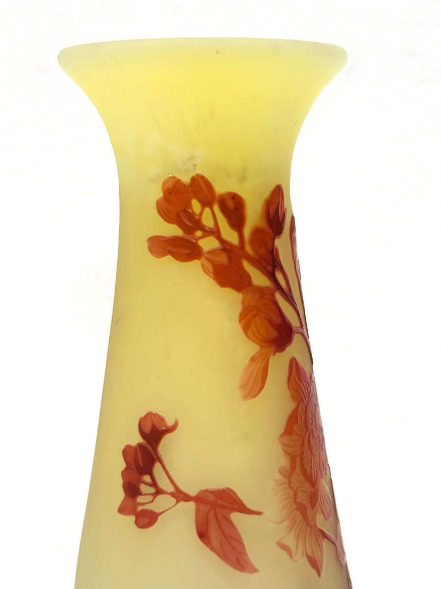 Gallé - Vase Decorated With Red Flowers -photo-8