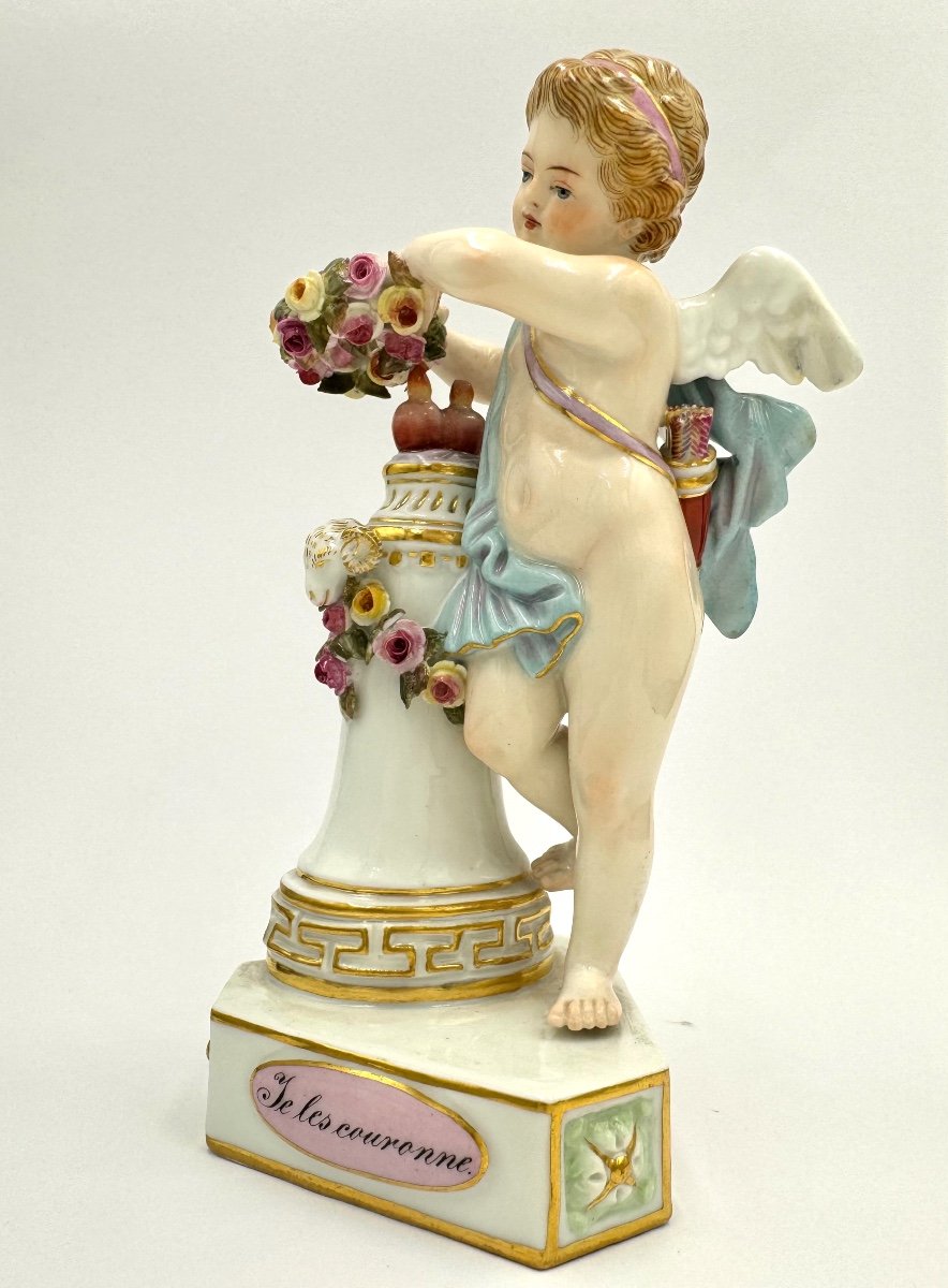 Meissen Porcelain Cupid Figure “i Crown Them”-photo-2