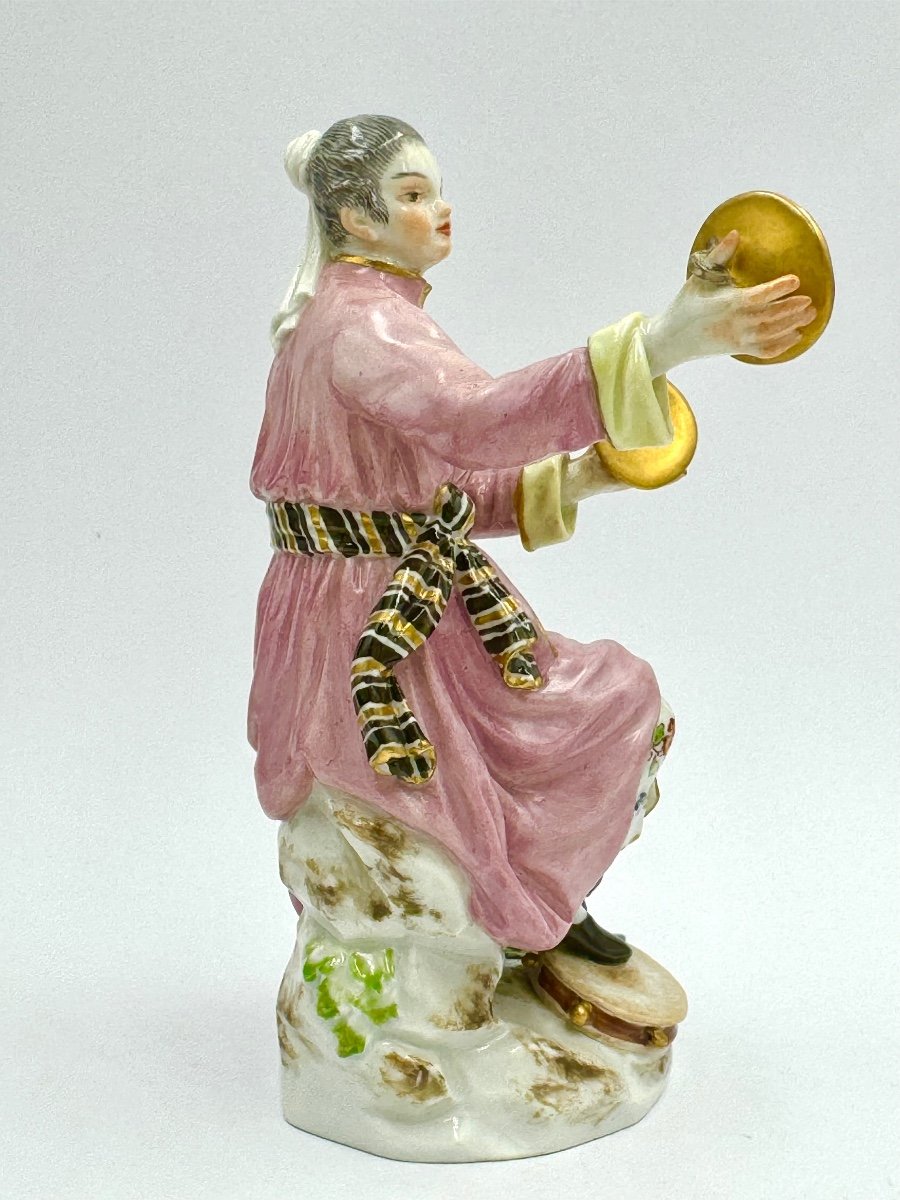 Meissen - Figurine En Porcelain D’une Femme Japonaise Jouant Cymbales-photo-3