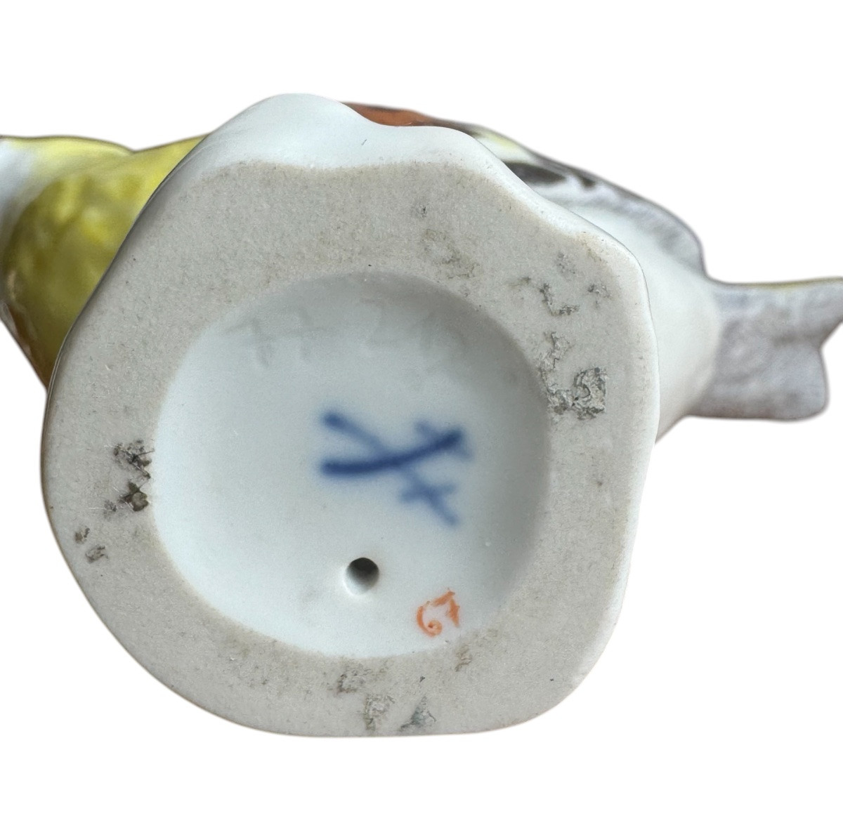 Meissen - Miniature Porcelain Figure Of A Yellowhammer-photo-3