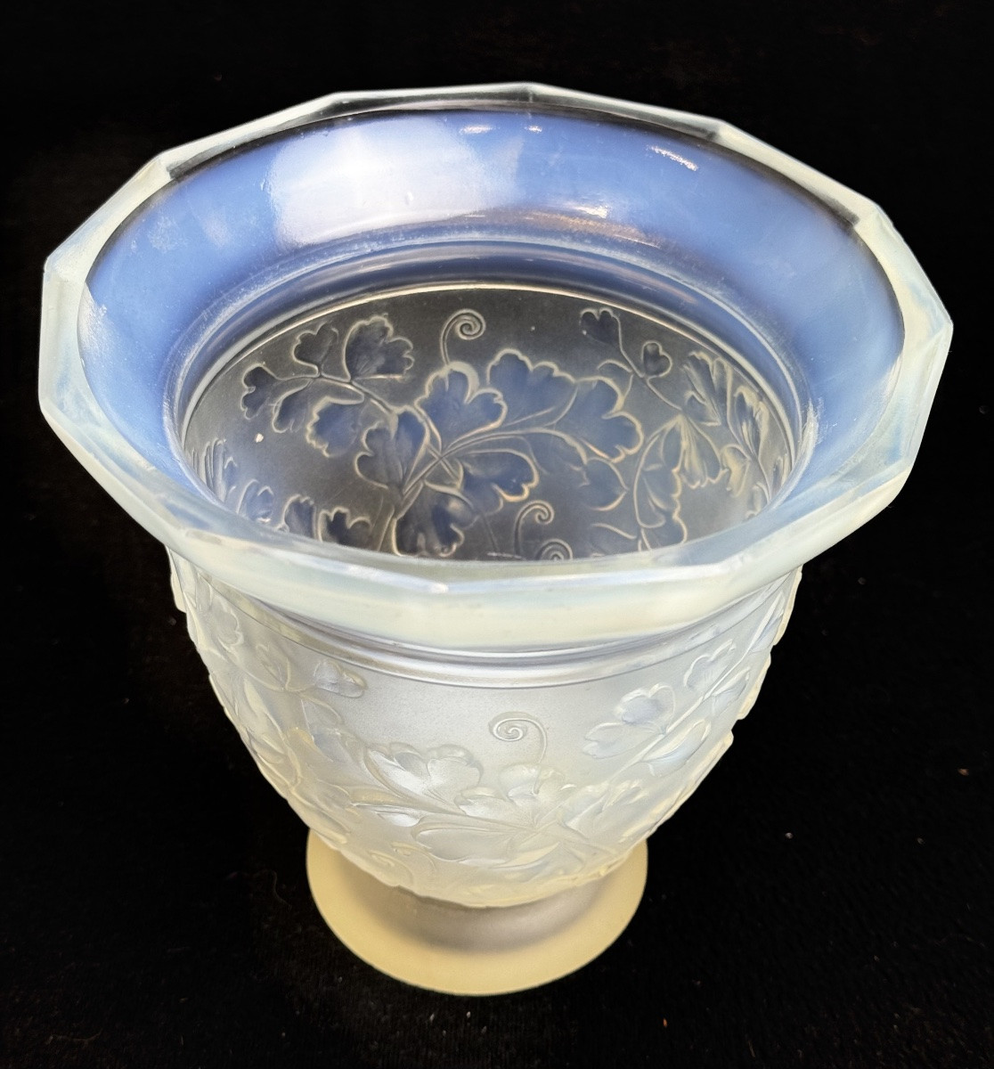 Etling - Opalescent Glass Vase With Maidenhair Fern Decor-photo-2