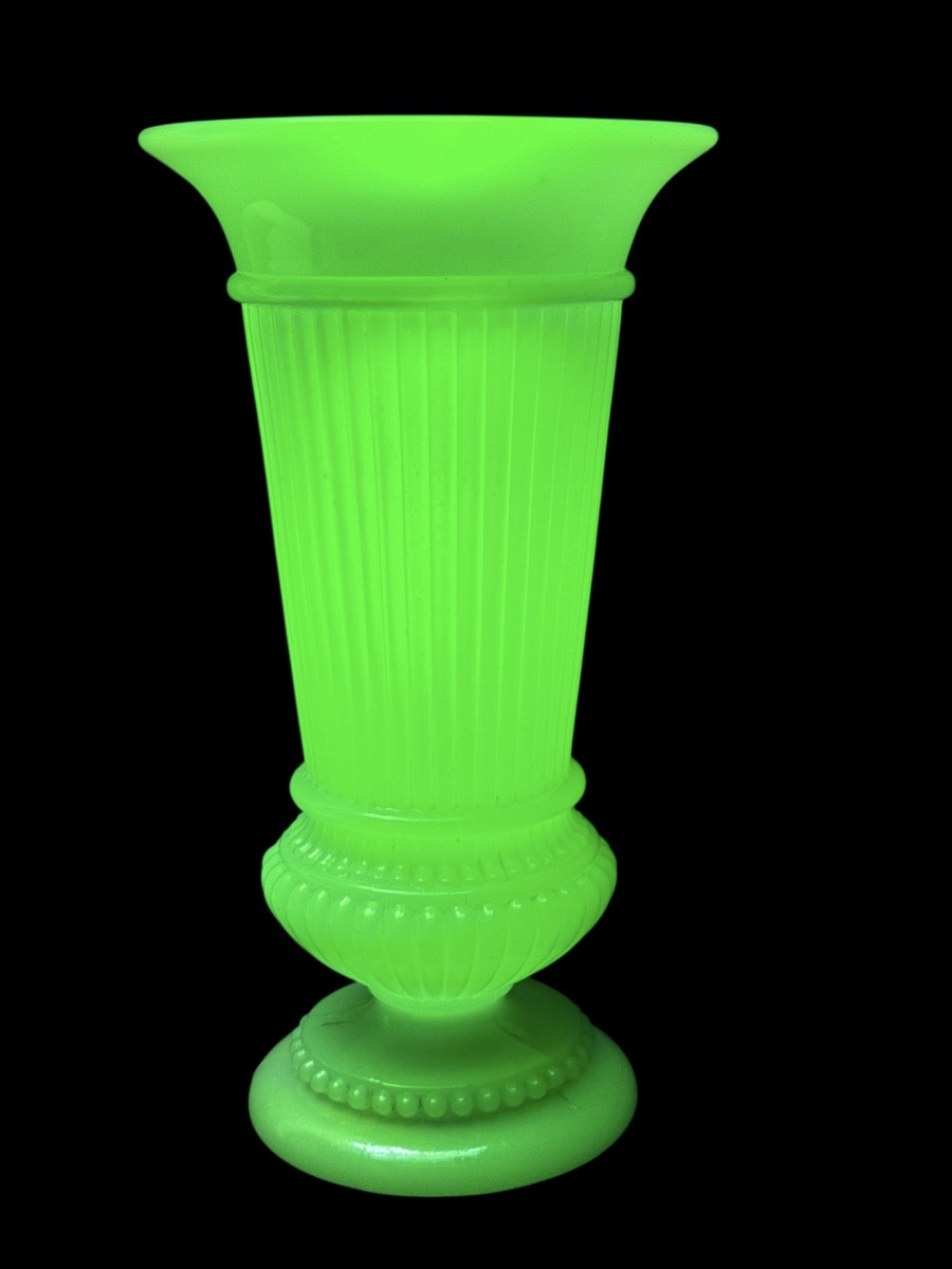 Baccarat - Uraline Opaline Vase 