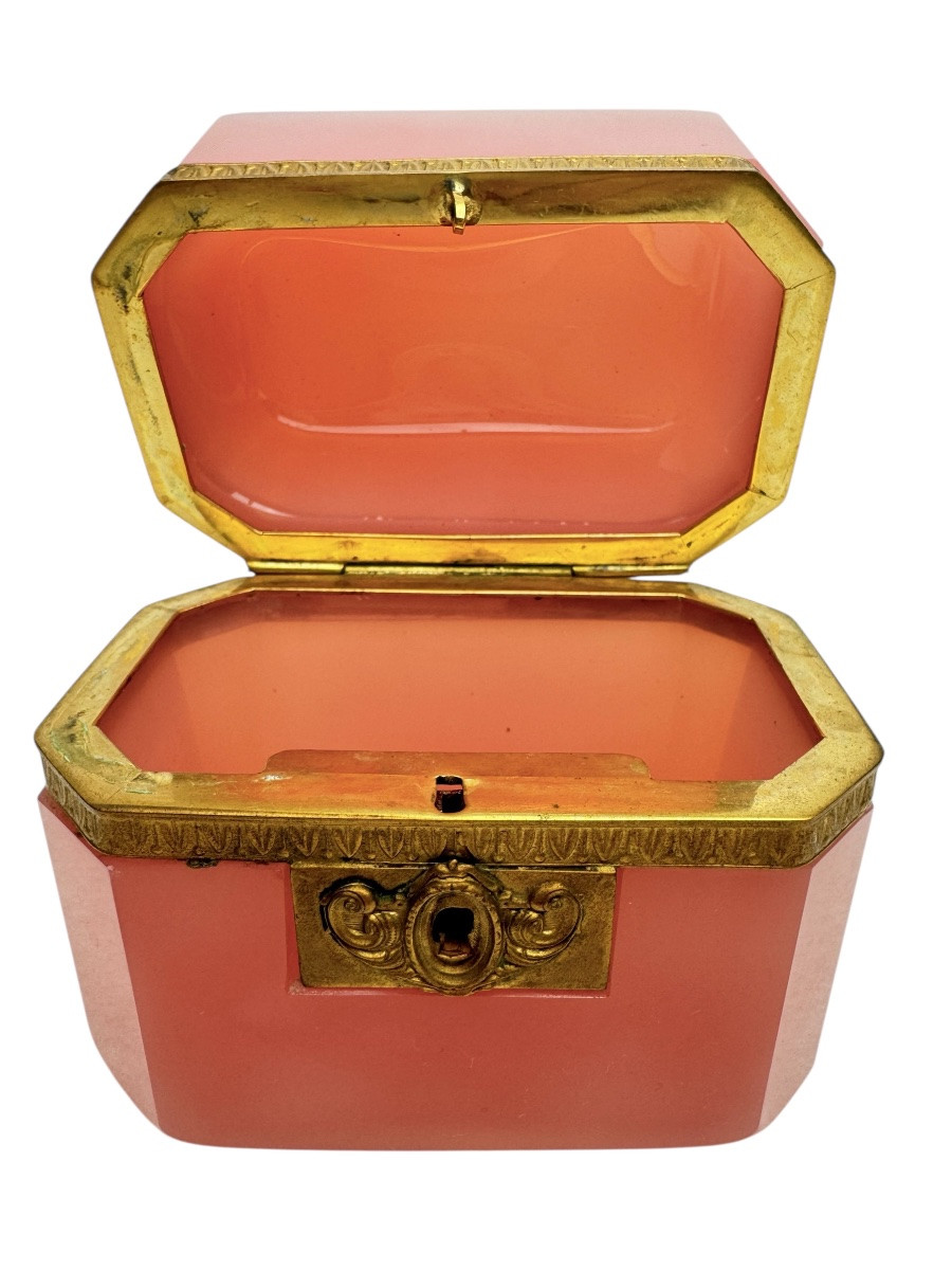 Pink Opaline Box -photo-4