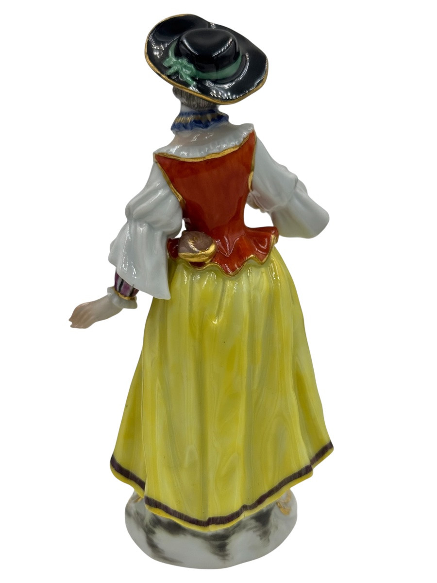 Meissen - Figurine En Porcelaine Chanteuse De La Chapelle Galante-photo-1