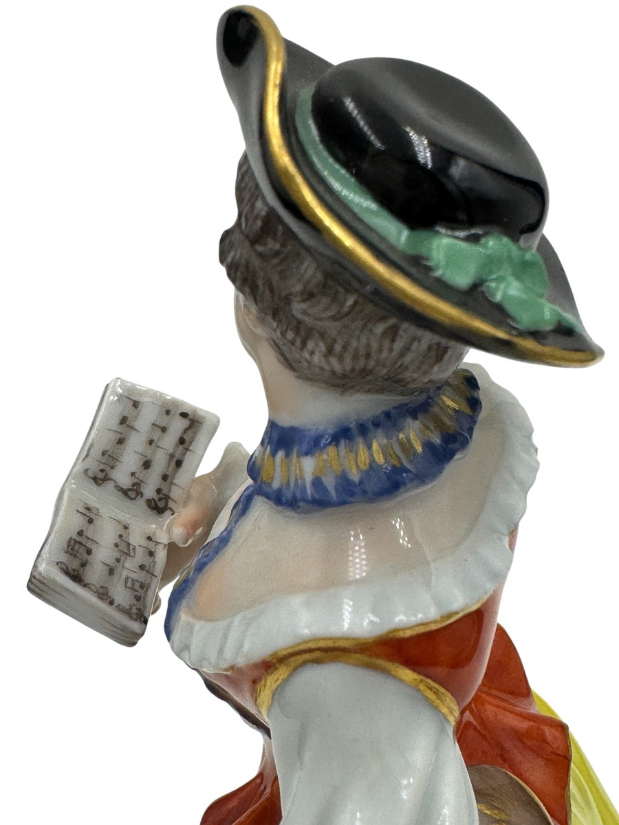 Meissen - Figurine En Porcelaine Chanteuse De La Chapelle Galante-photo-2