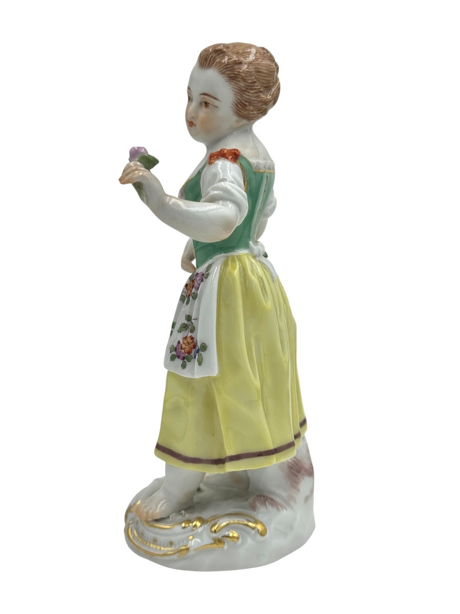 Meissen - Porcelain Figurine Of A Child Gardener With A Basket Of Flowers-photo-4